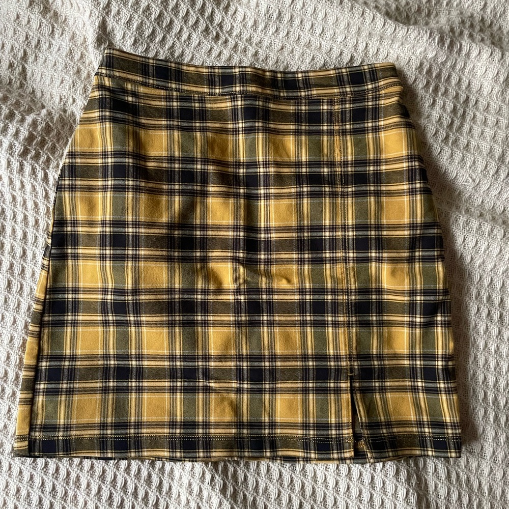 Hollister Plaid Yellow and Black Skirt